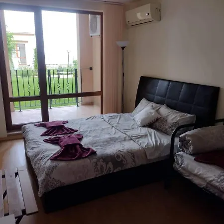 Fort Noks Apartman 公寓 *